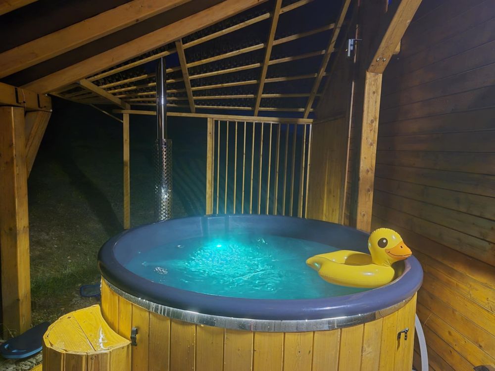 Domek do wynajecia wolne od 10.08do 12.08 /25.08Leśna Zagroda Jacuzzi