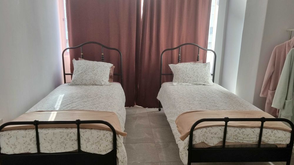 Alugo Quarto Duplo a Estudantes