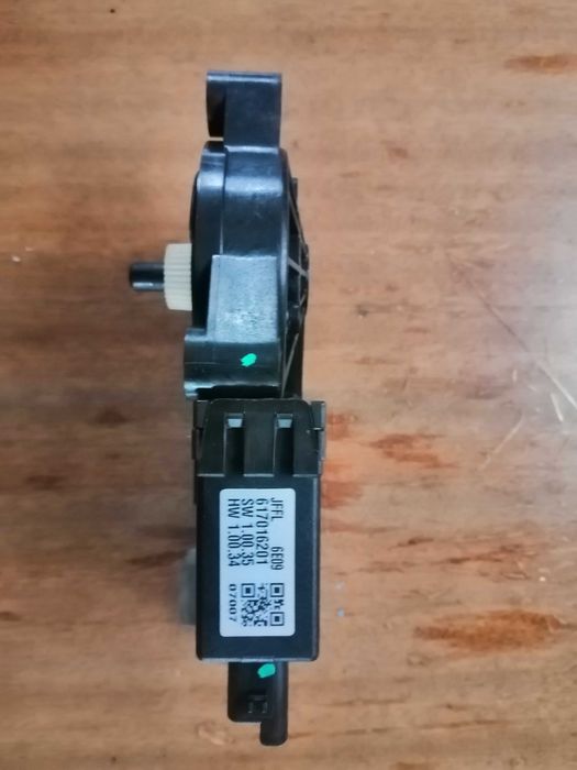 Продам моторчик стеклопiдйомника КIA Optima/K5