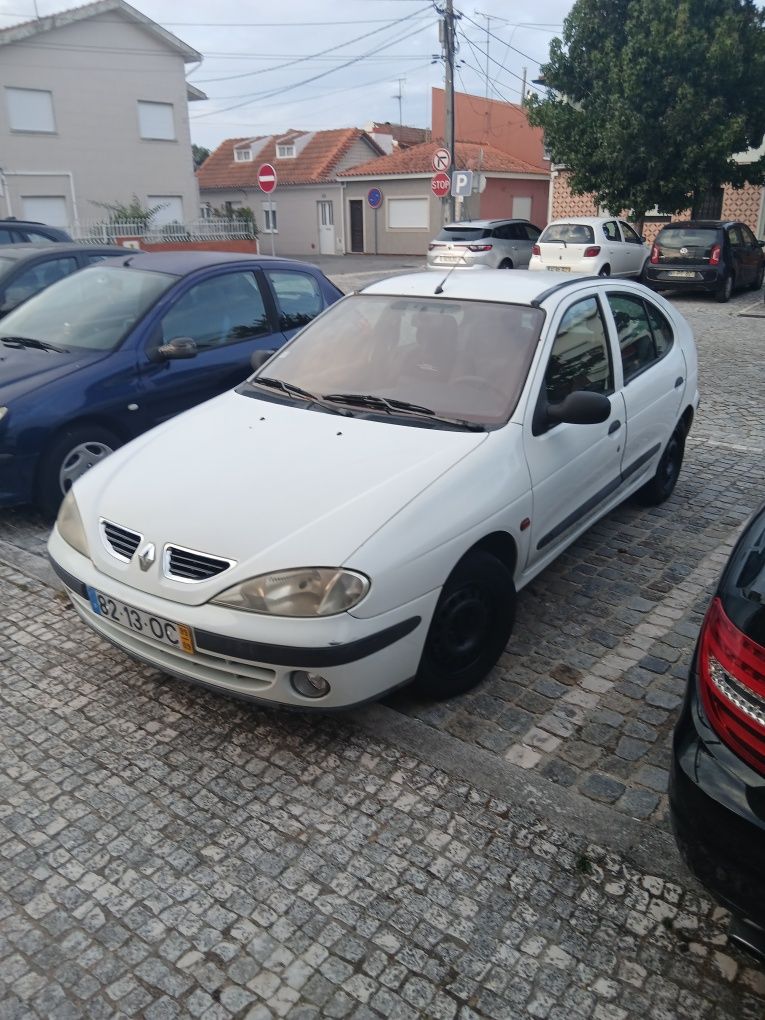 Vendo renault megane 1.4