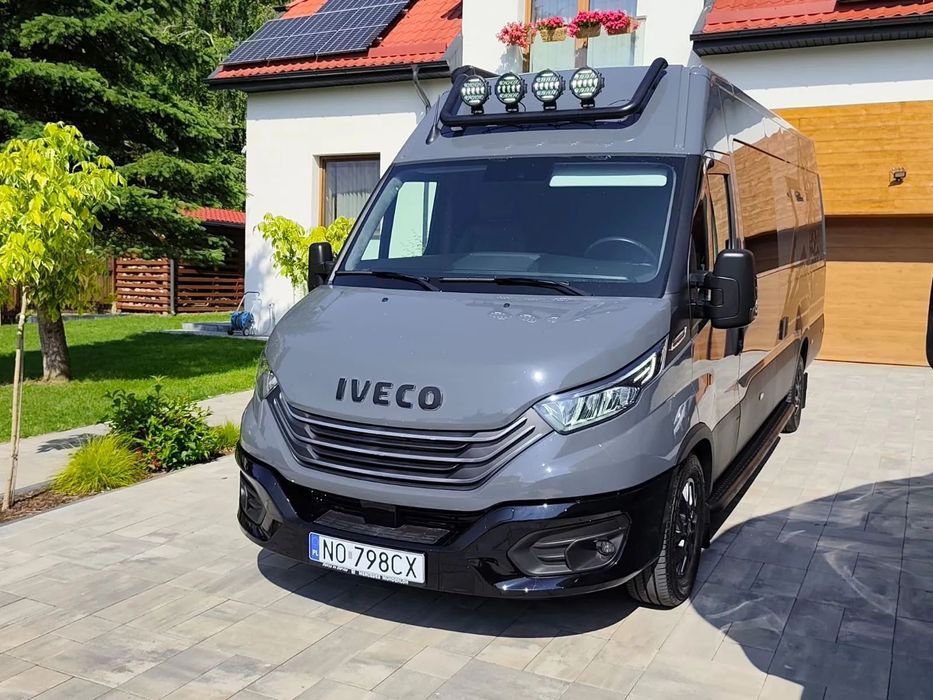 Iveco Daily 35S18  Kamper VAN do sportu VIP. Nowy.