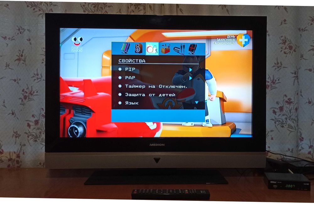 телевизор Medion MD30272  32 "LCD Германия