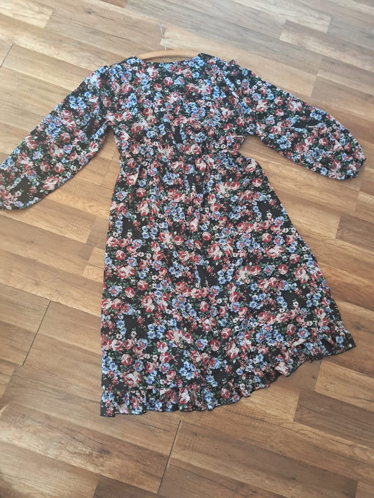 Sukienka midi kwiaty 46 plus size XXL zwiewna duży dekolt