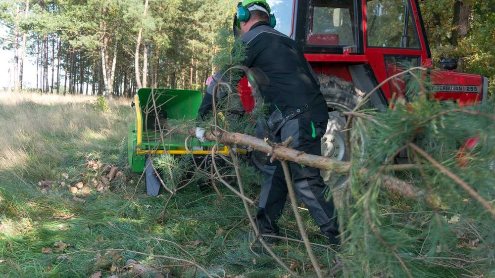 rębak do gałęzi walcowy ZIKO XT-62 === ROZDRABNIACZ