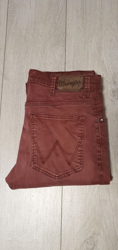 Spodnie WRANGLER ARIZONA rozmiar W31 L34 ładny kolor