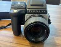 HASSELBLAD H5D-40 + 80/2.8 (40MP)