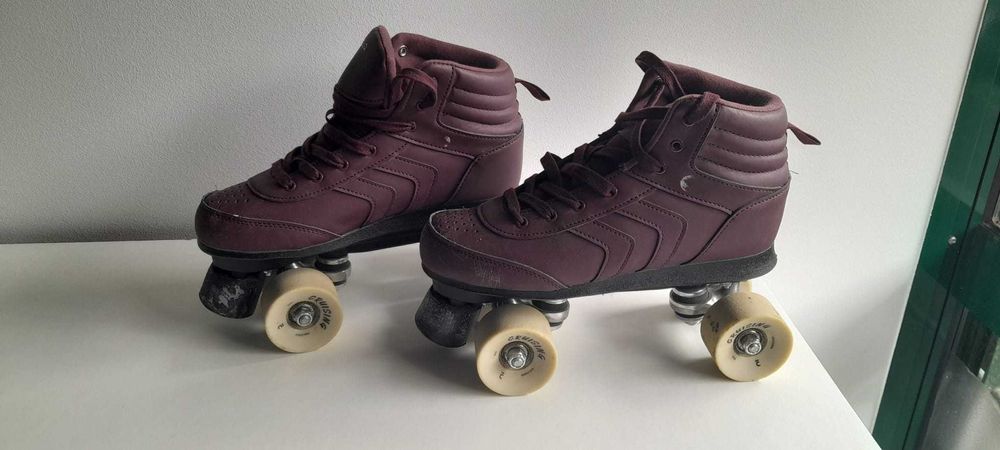Patins 4 rodas adulto com pouco uso