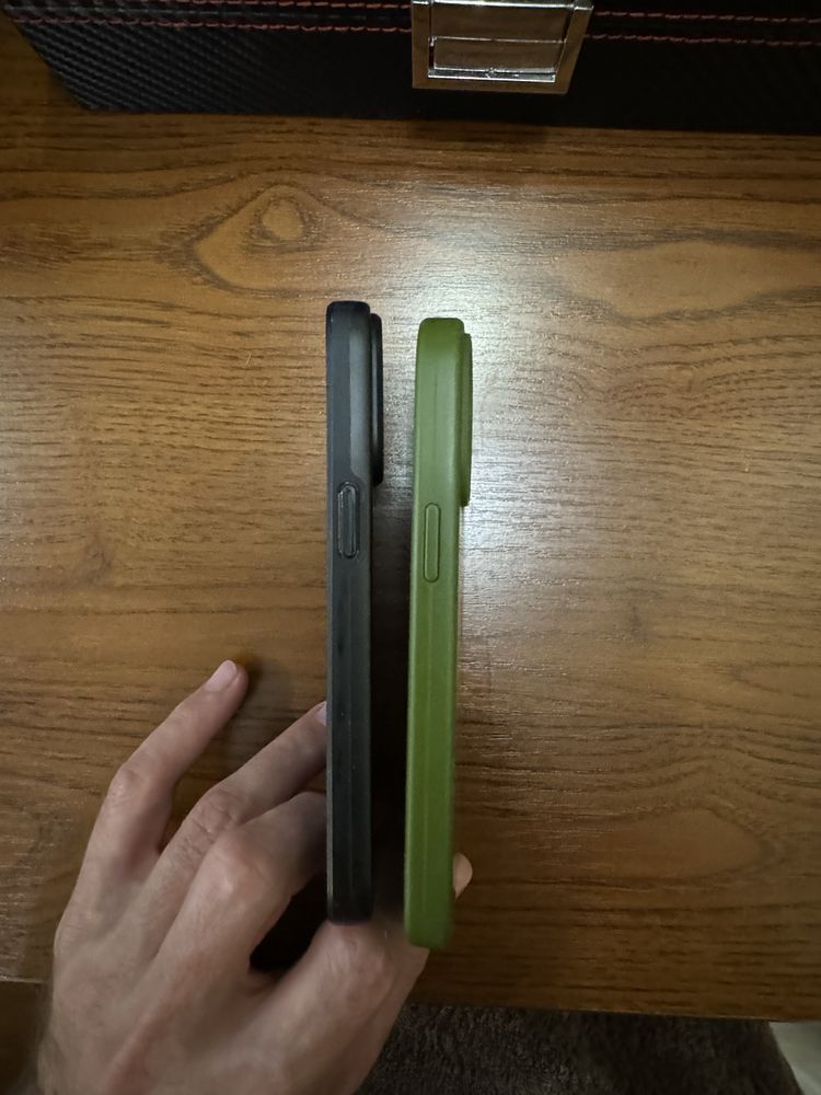 Продам чехол на iPhone 13 pro