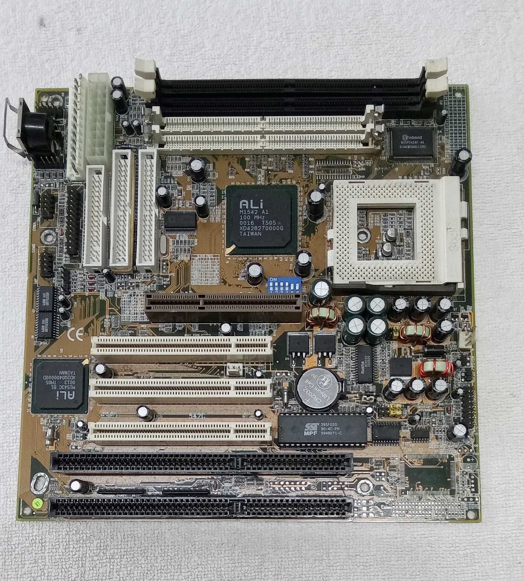 [PC Vintage] Motherboard Super socket 7 - Jetway J-542C
