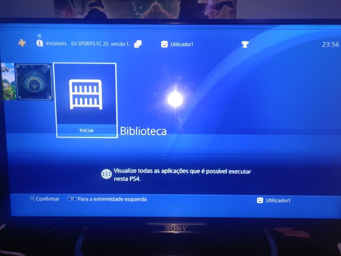 Vendo PS4 1tb 4 jogos e 1 comando