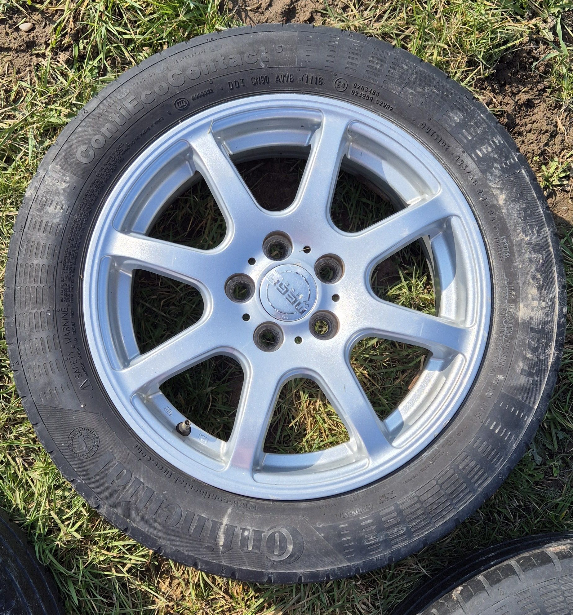 Alufelgi komplet Mega Wheels 15' 5x100 Skoda Seat Audi Golf