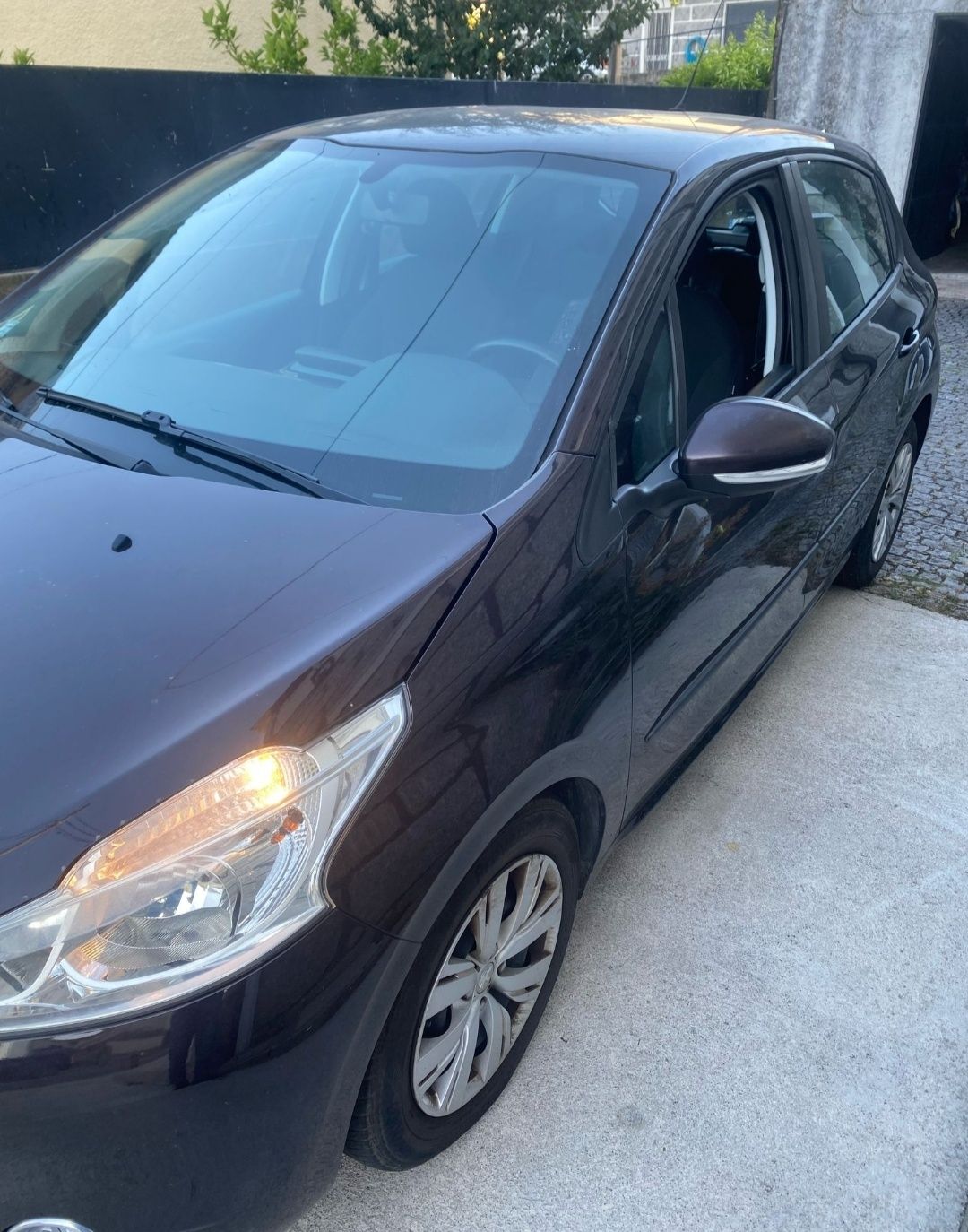 Peugeot 208 Active 1.2 VTI  gasolina 82 CV