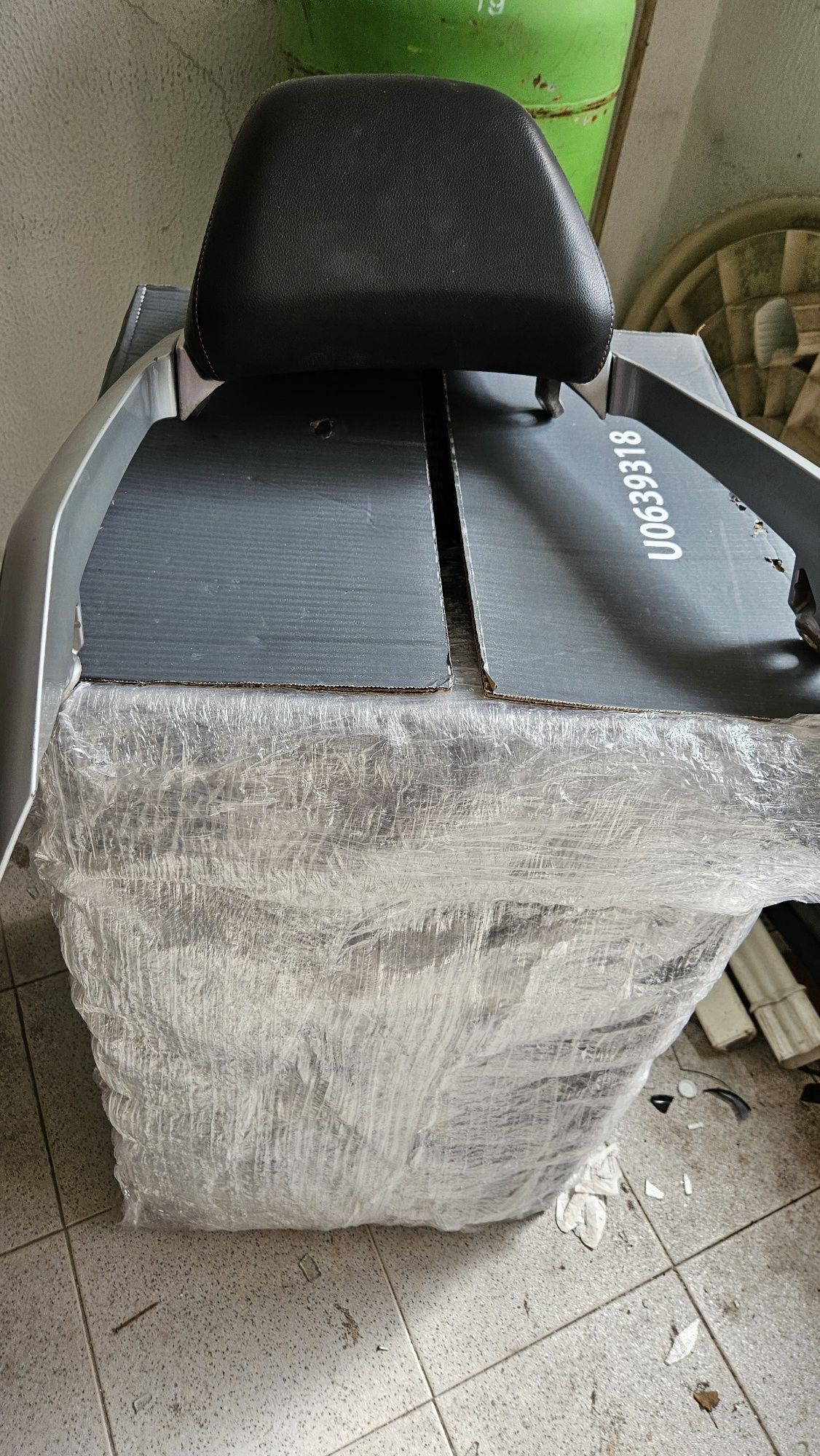 Vendo Suporte da mala de Scooter 125 Daelim