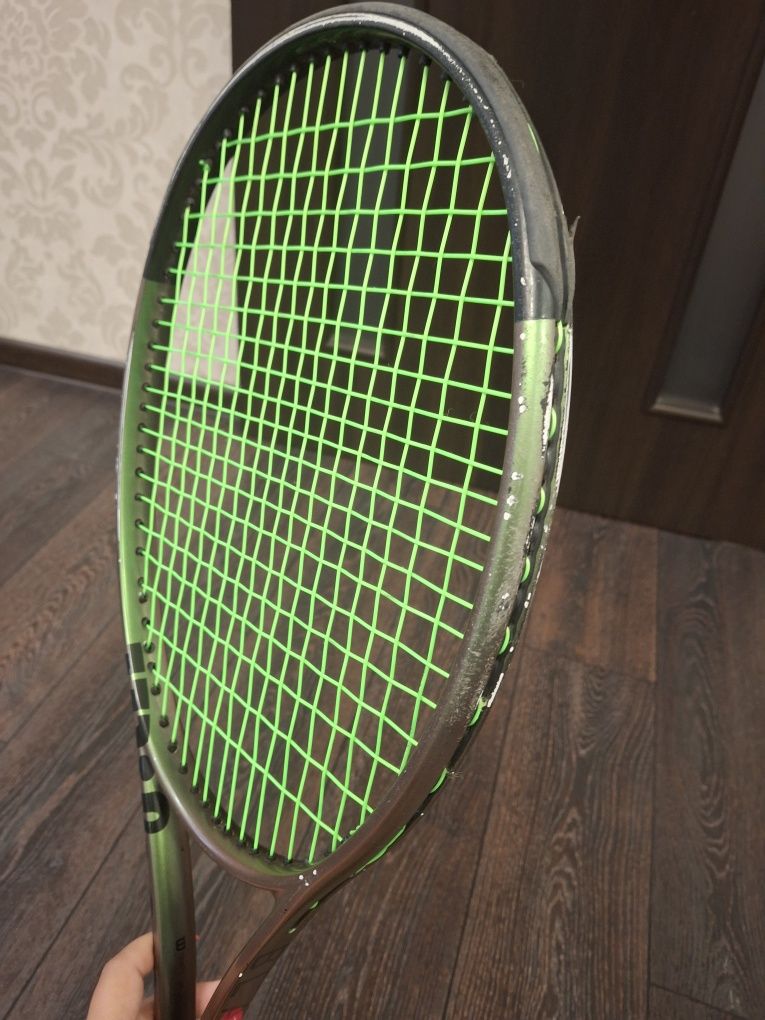 Тенісна ракетка WILSON BLADE 98  V8.0 
38% Sale