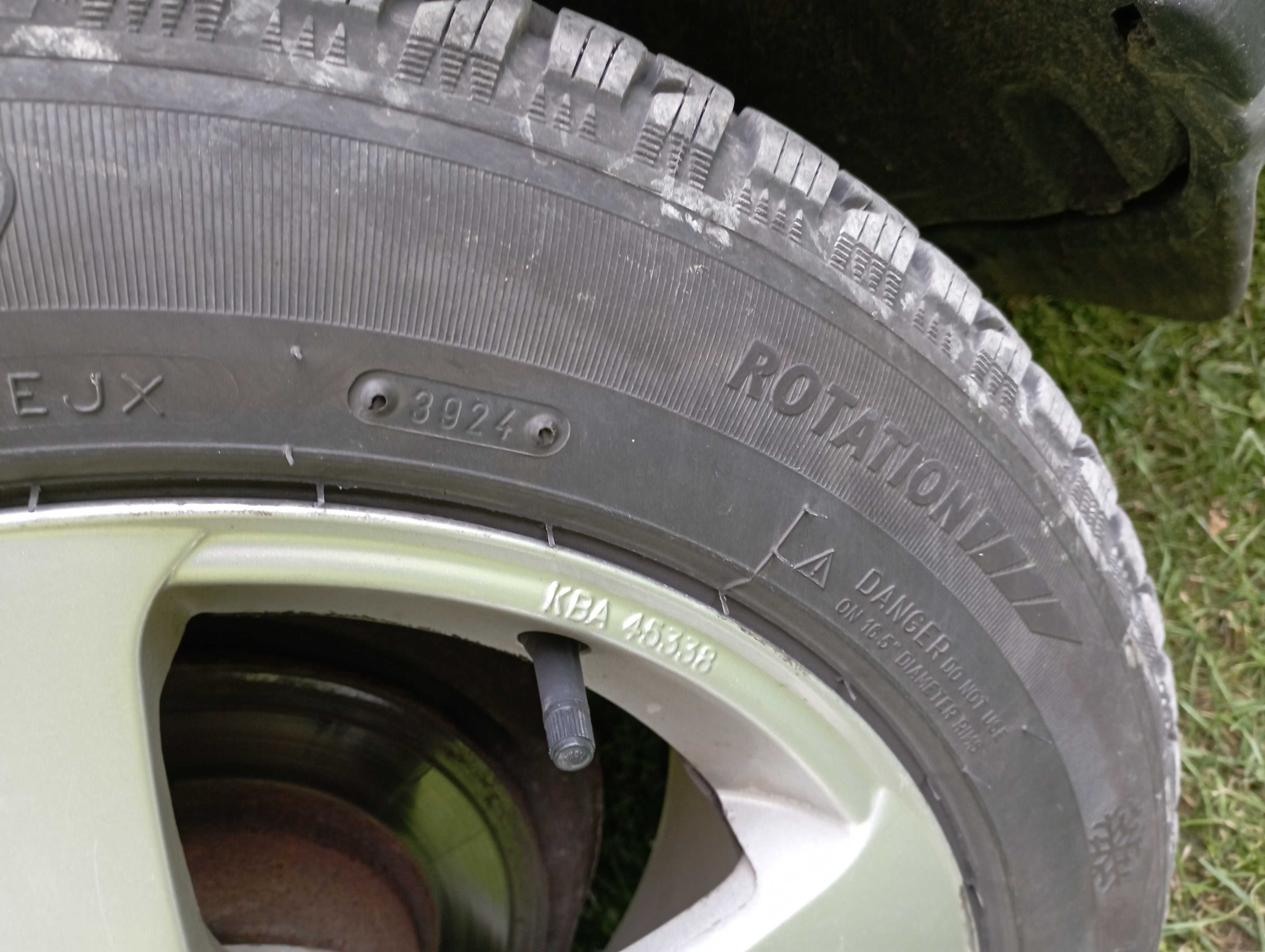 Sprzedam opony  16 z felgami do audi a4 B5