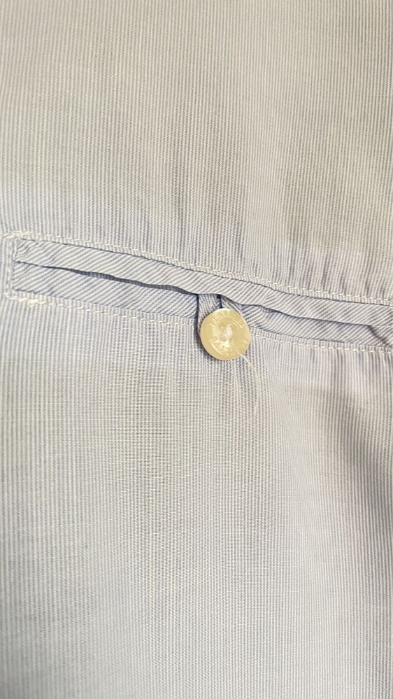 Camisa usada azul clara Sra.
