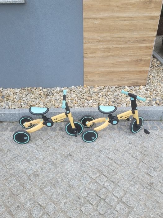 Triciclo para criança (gémeos)