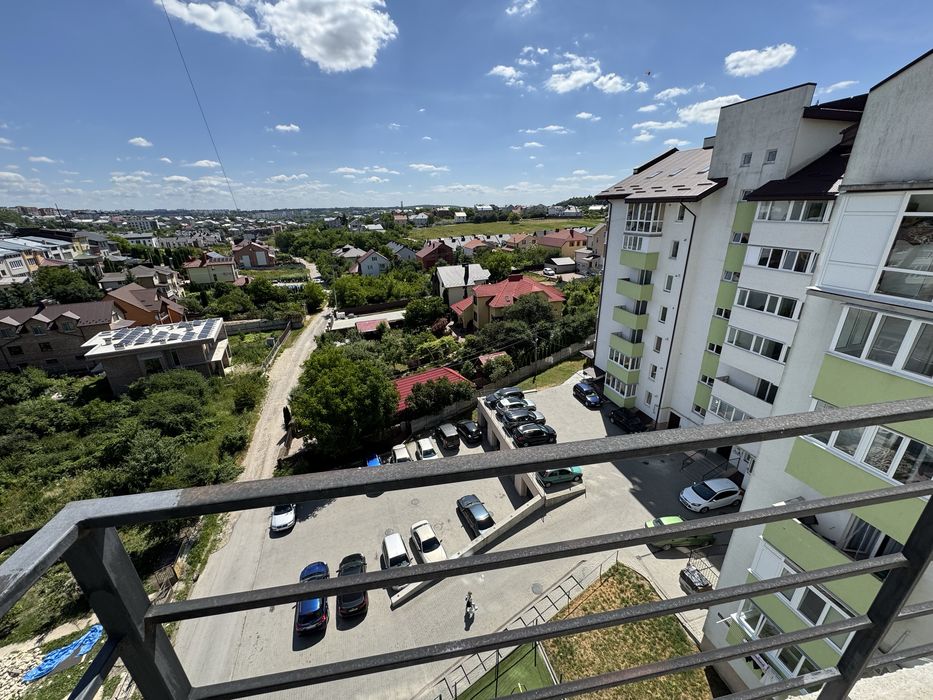 Продаж 3-к квартири в новобудові