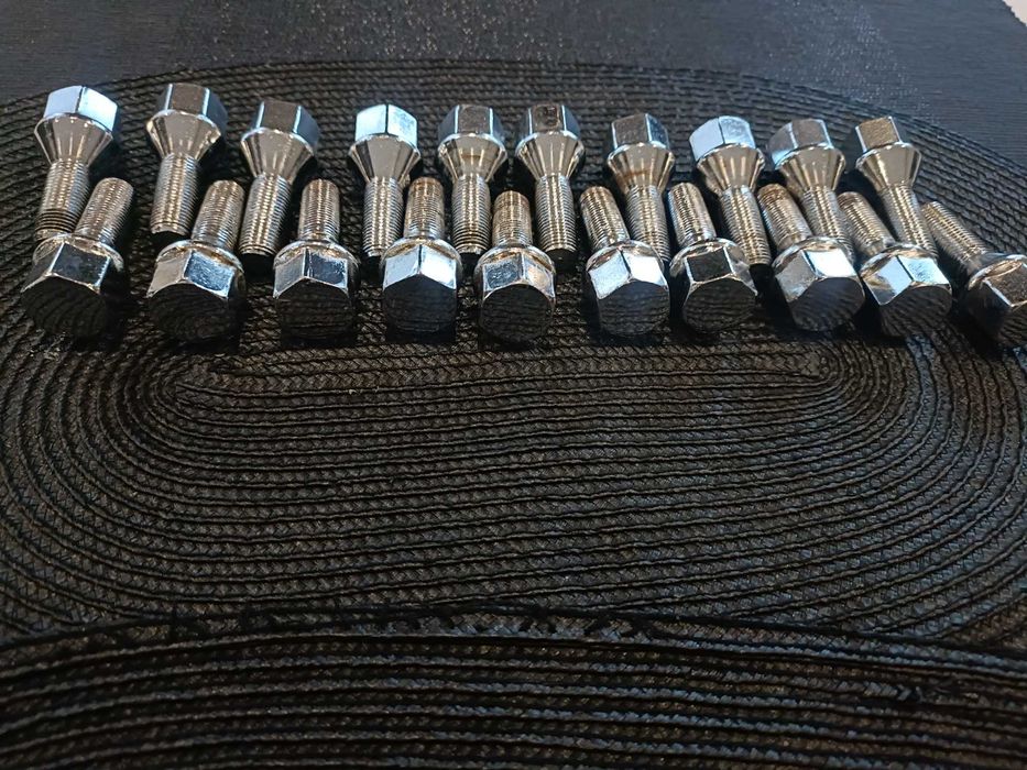 Śruby samochodowe M12x1,25. 28mm niklowane