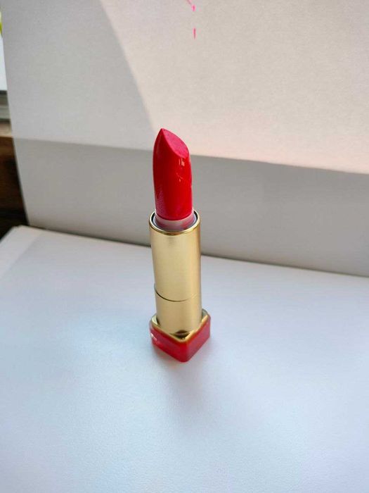 Помада нова, Max Factor, червона