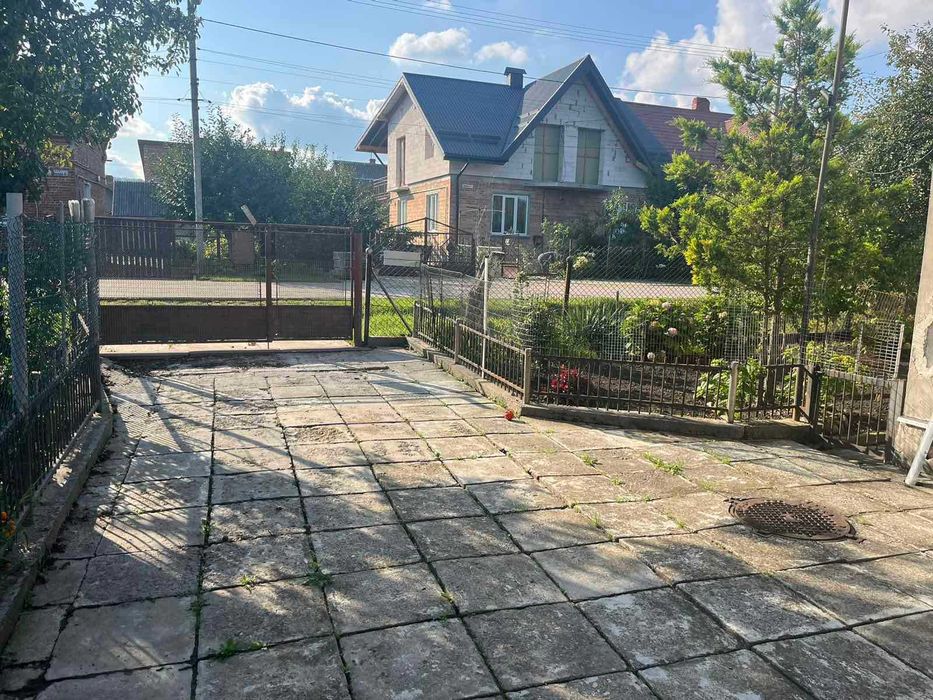 Продаж пів особняку в м.Винниках