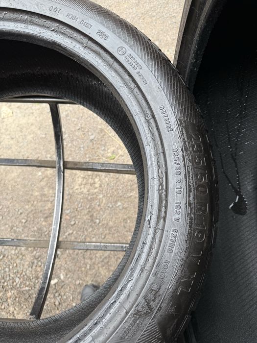 Шины БУ 235 50 R 19 Continental Ts850 резина зима