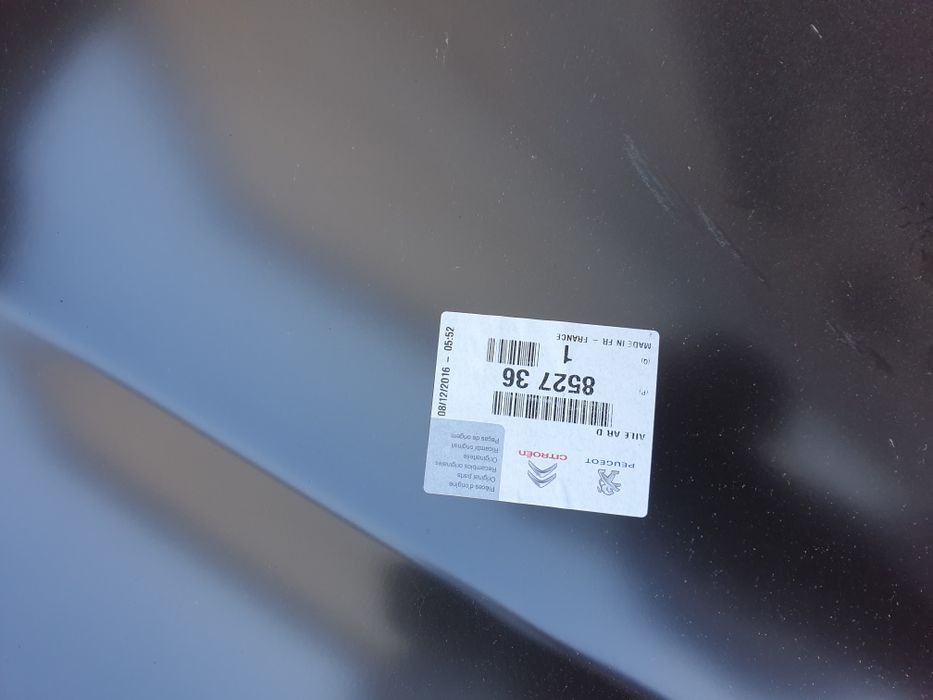 Peugeot 5008 blotnik prawy tył