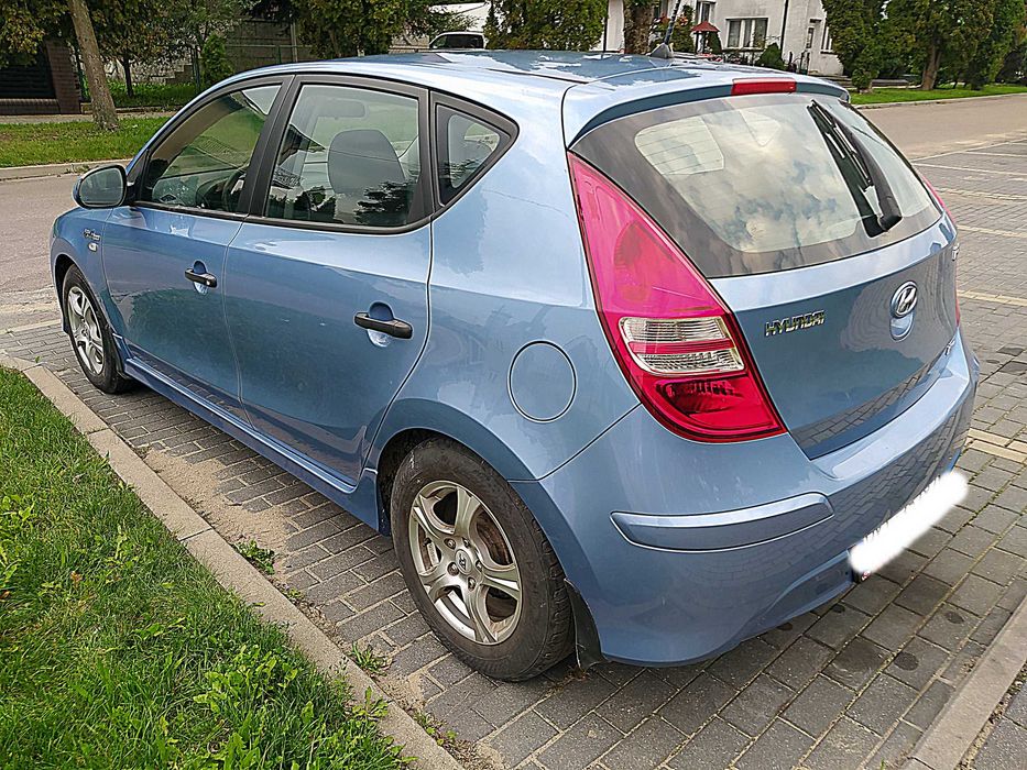 HYUNDAI I30 2011r 1,4 BENZYNA BLUE DRIVE Sprowadzony  Opłacony