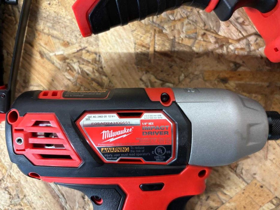 Milwaukee M12 Zestaw combo 5 narzędzi plus 2x aku