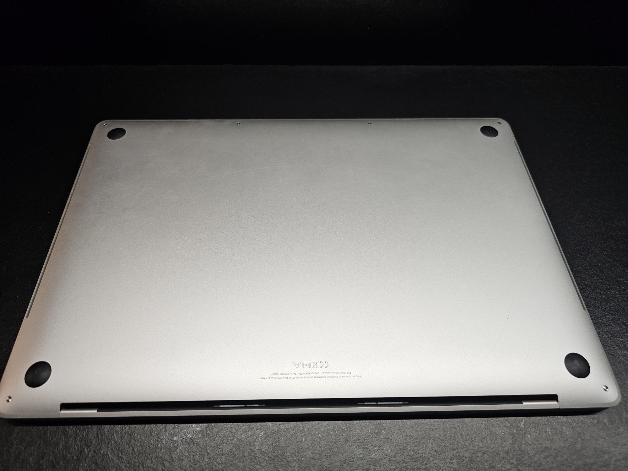 Macbook Pro (16-inch, 2019) core i7 16/512