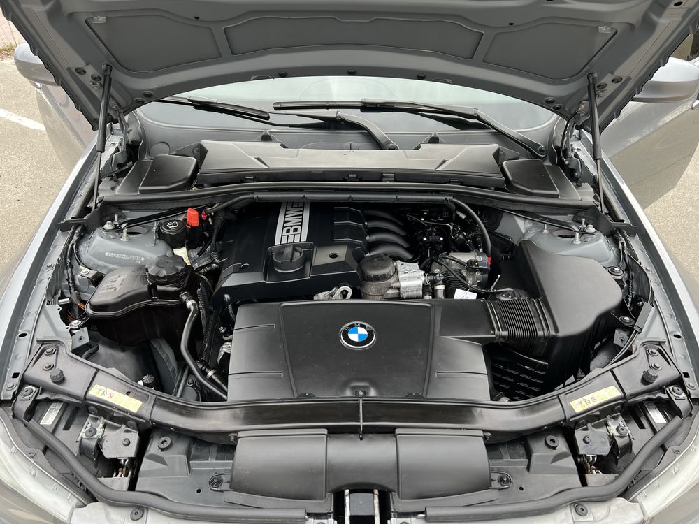 Продам BMW e91 318i 2.0L