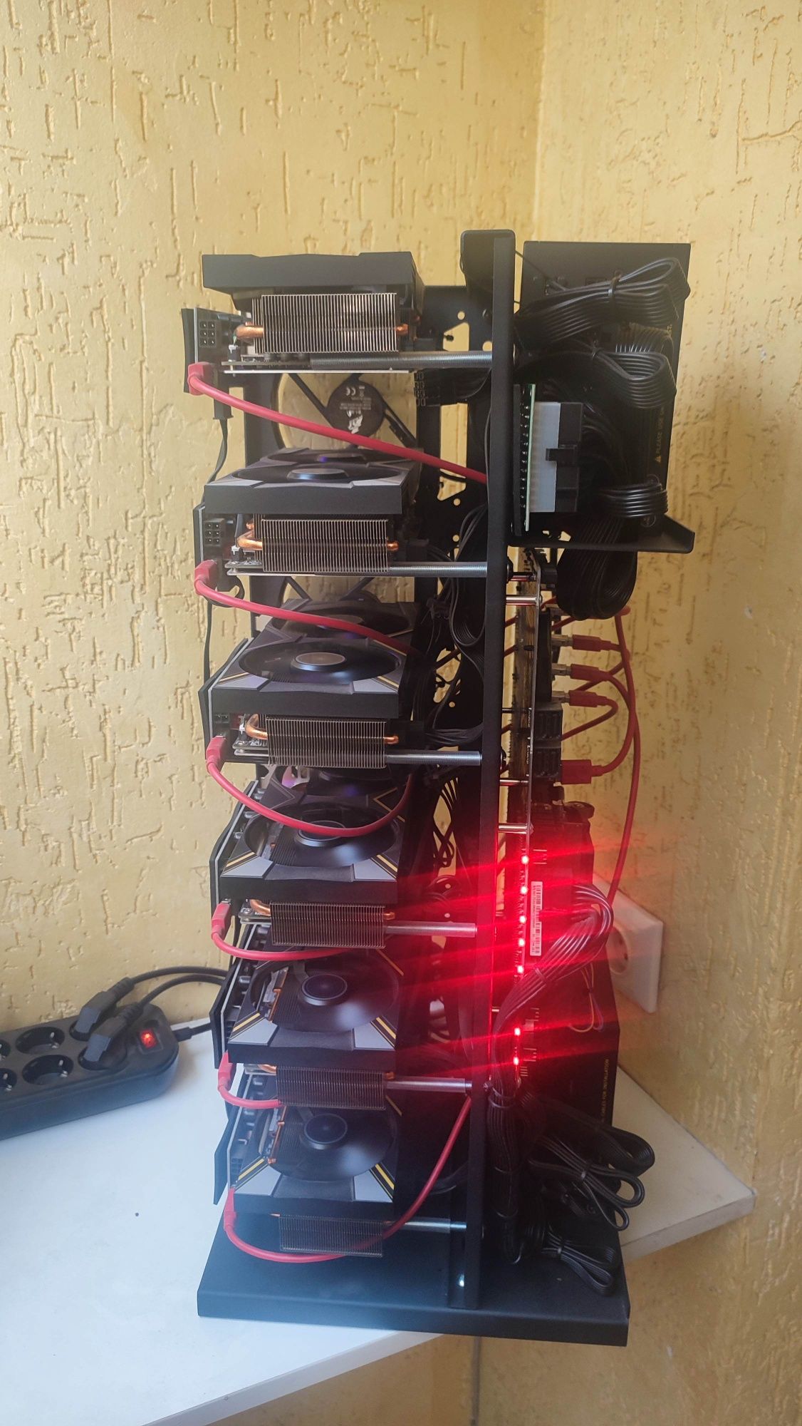 Майнинг ферма на 250 Mh/s rx5600xt