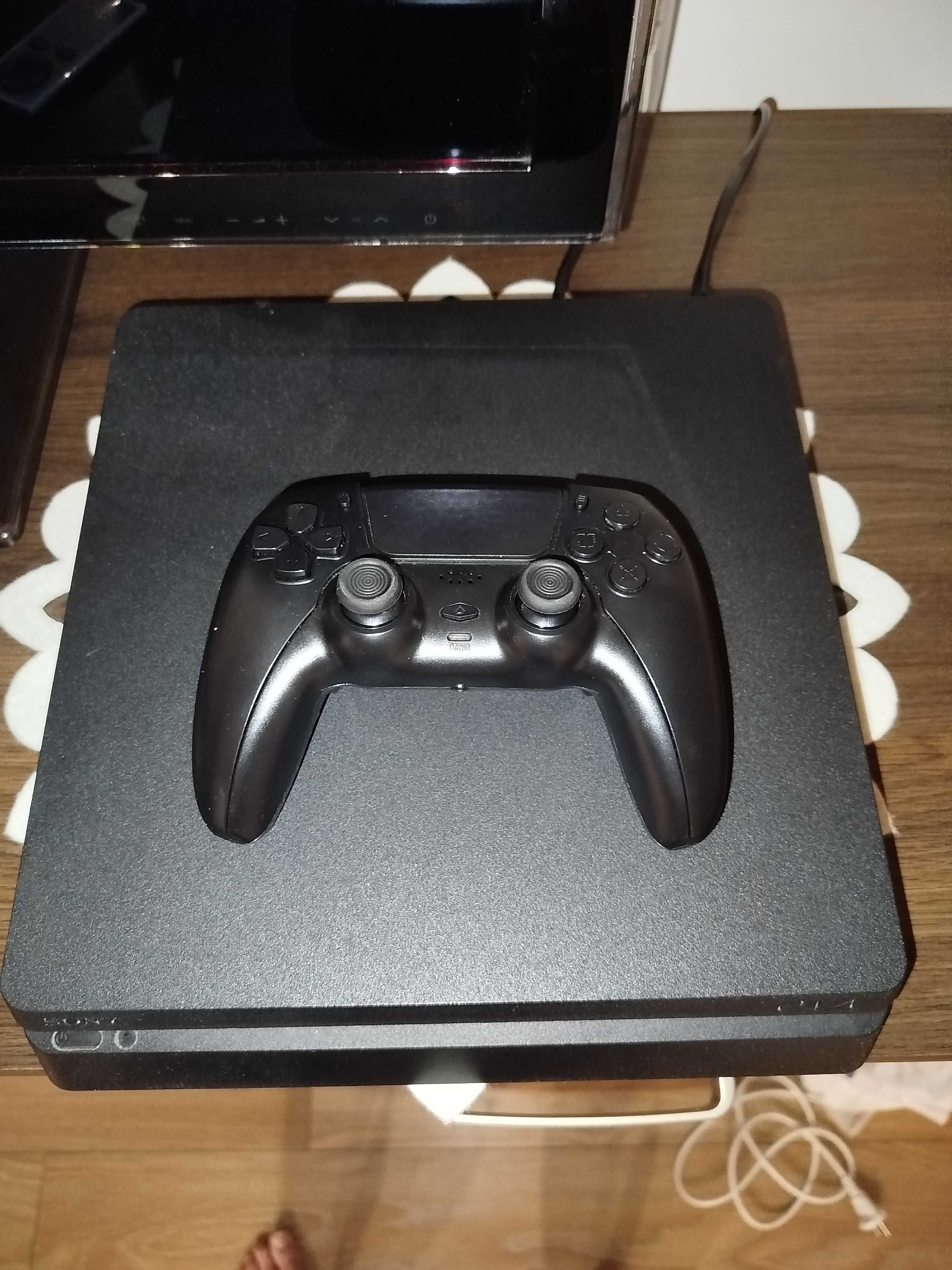 Ps 4 plus gry,pad okablowanie