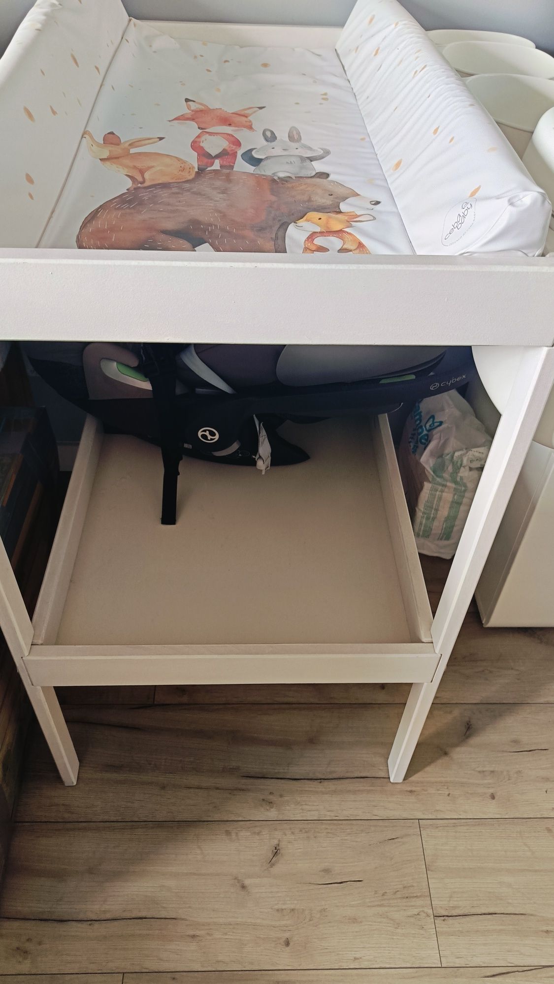 Przewijak ikea + organizery i mata
