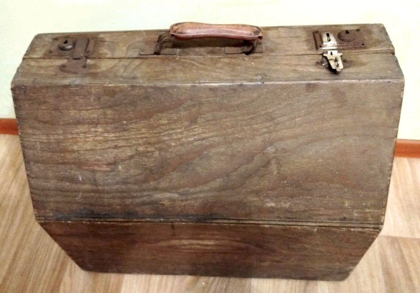 Akordeon Włoski Paolo Soprani 140 basów 4 chóry musette kolekcjonerski