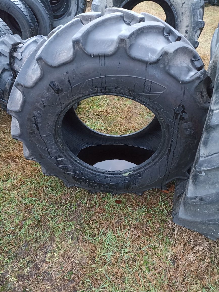 Para opony zachodnie jak Nowe 480/65 R - 24 Continental MITAS AC 65 70