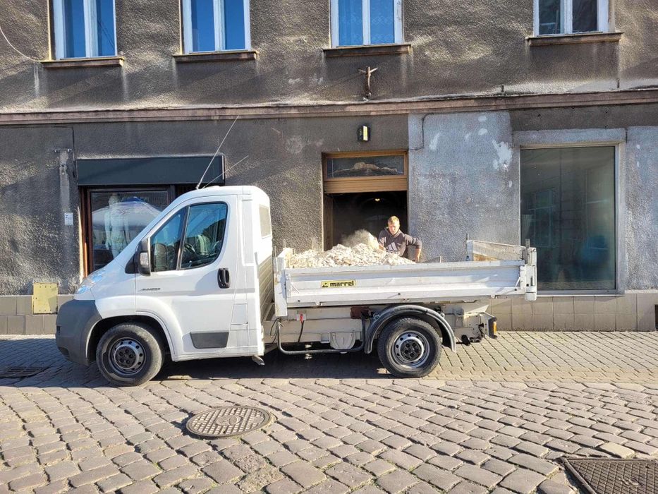 Wyburzenia ; sprzątanie ; wywóz gruzu , śmieci