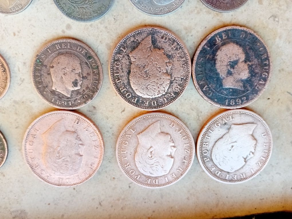 Conjunto de Moedas Antigas Reis