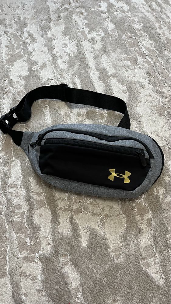 Поясна сумка Under Armour