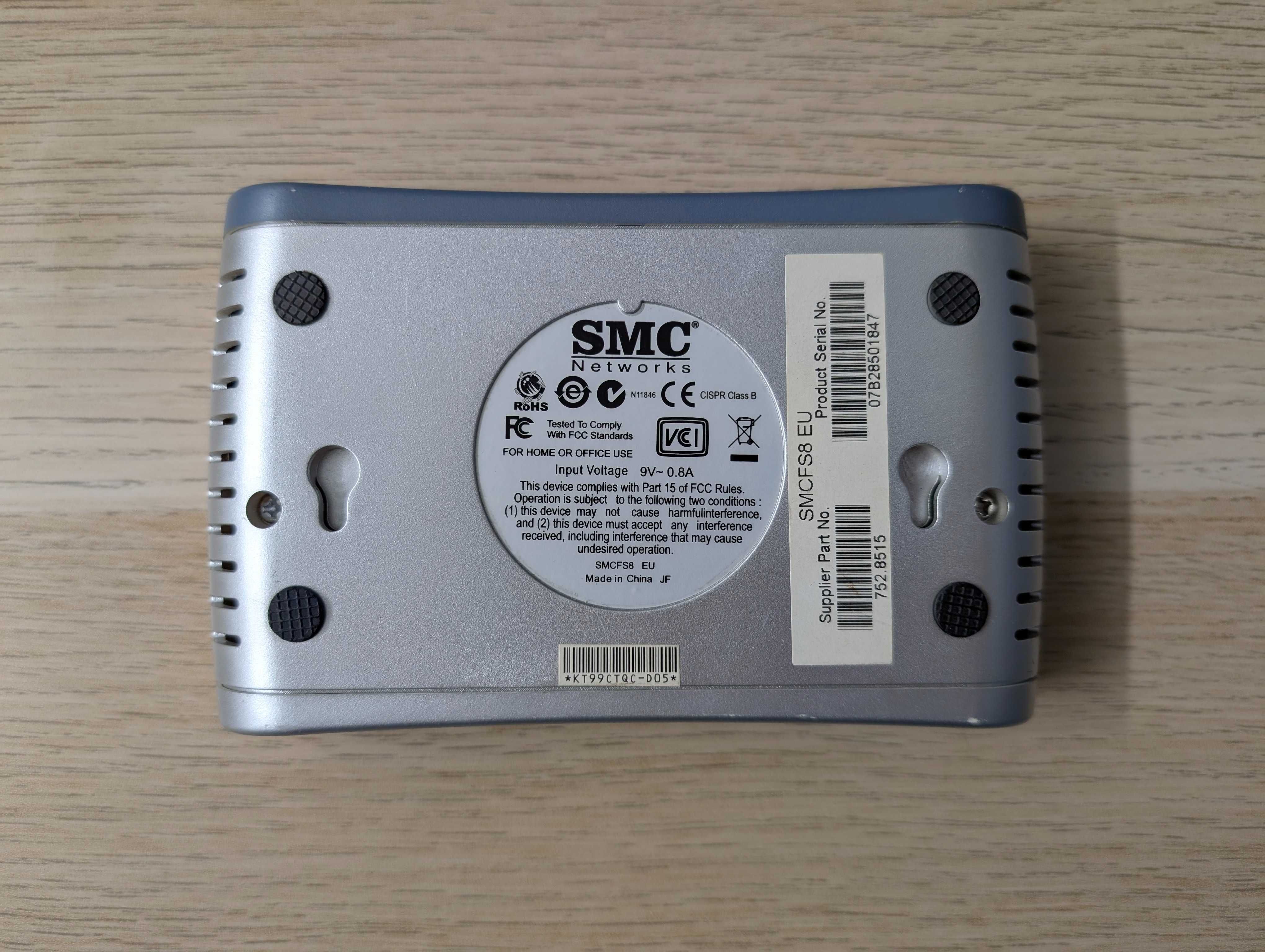 Switch SMC EZ 10/100 de 8 Portas
