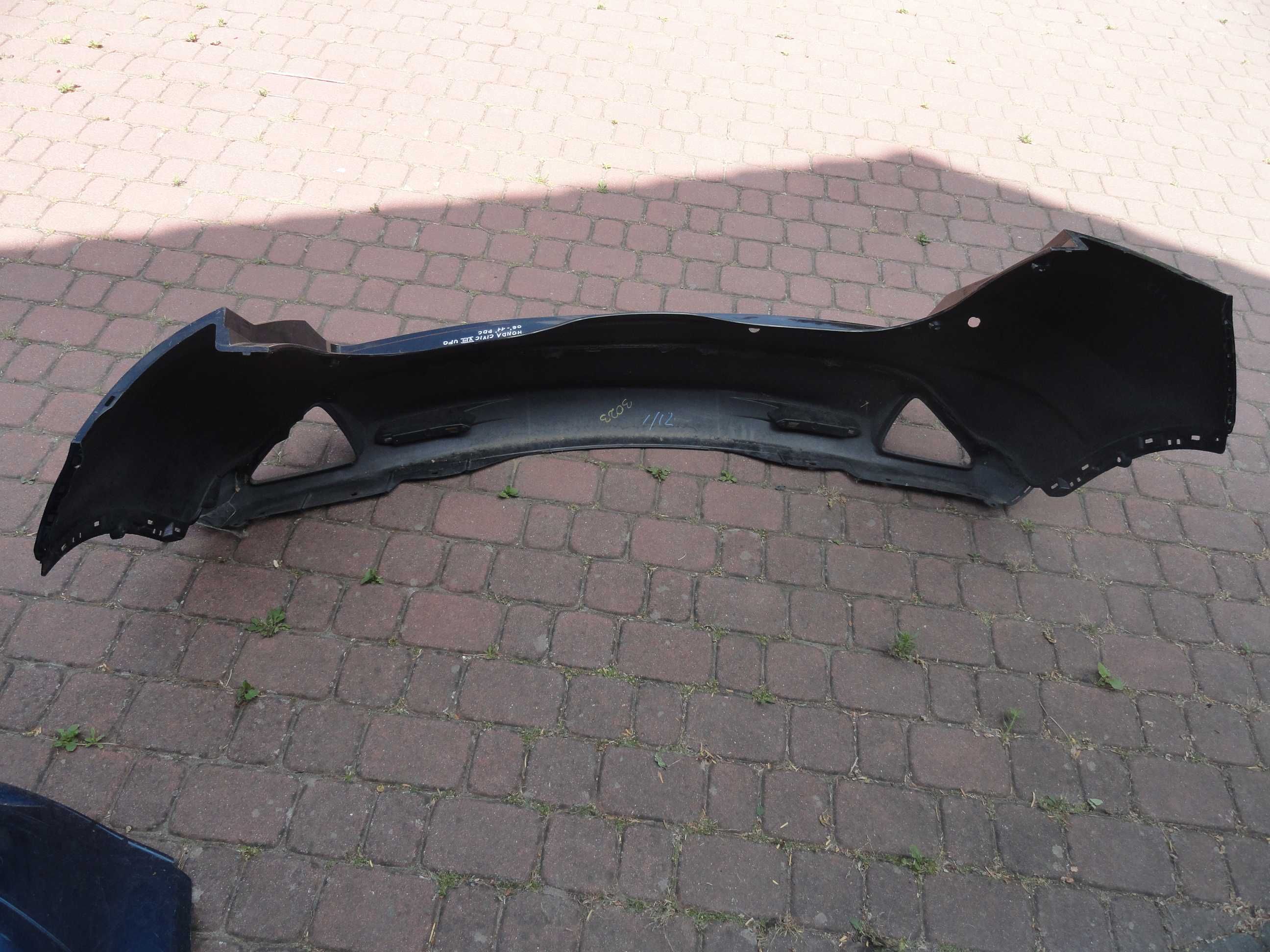 Honda Civic 7 UFO Zderzak Tył PDC z dyfuzorem 06-11