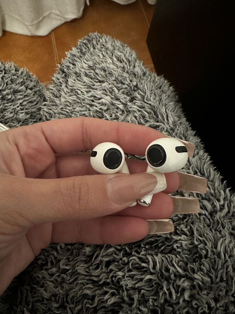 Airpods pro apple