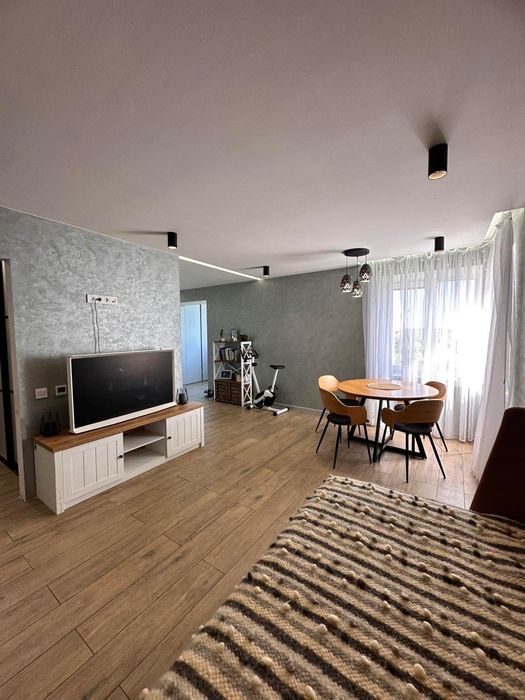 Продам 2-х рівневу квартиру