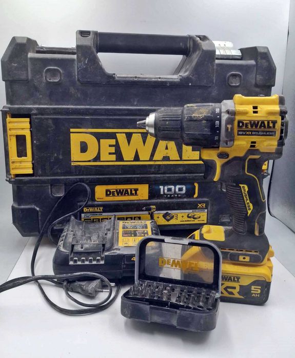 Wiertarko-Wkrętarka DEWALT DCD100Y