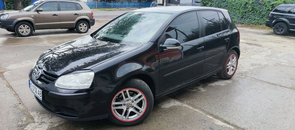 Продам авто гольф 5 1.4  МТ