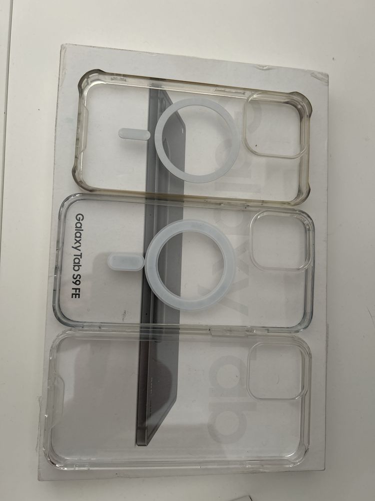 Capas iPhone completamente novas