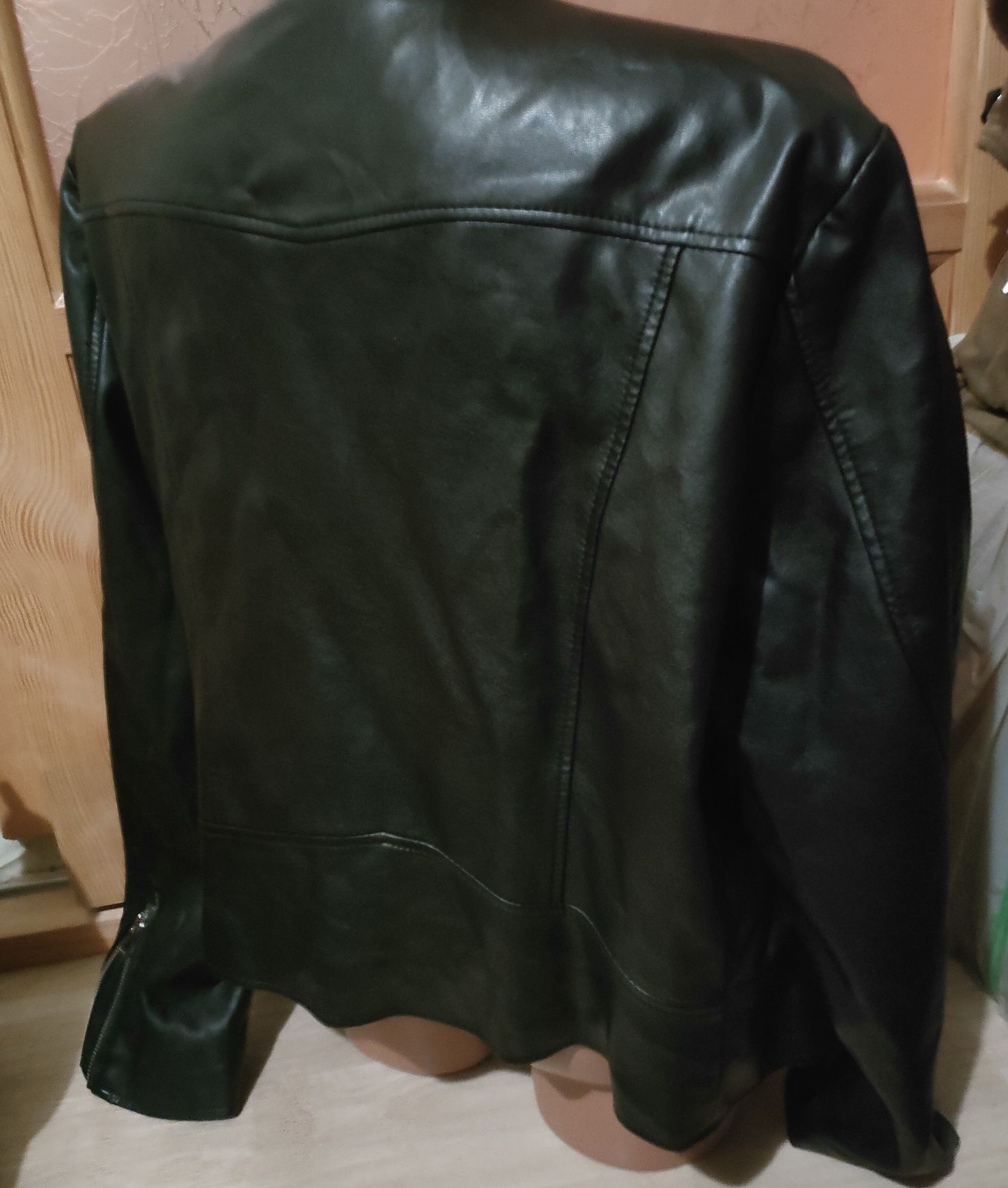 Куртка косуха кожзам чёрный размер L-XL
