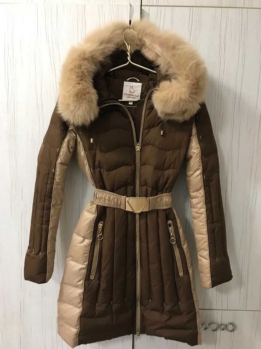 Зимовий пуховик дуже теплий