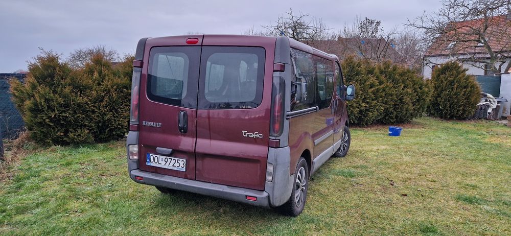 Trafic 1.9 #101koni# 2003r  5 osób.