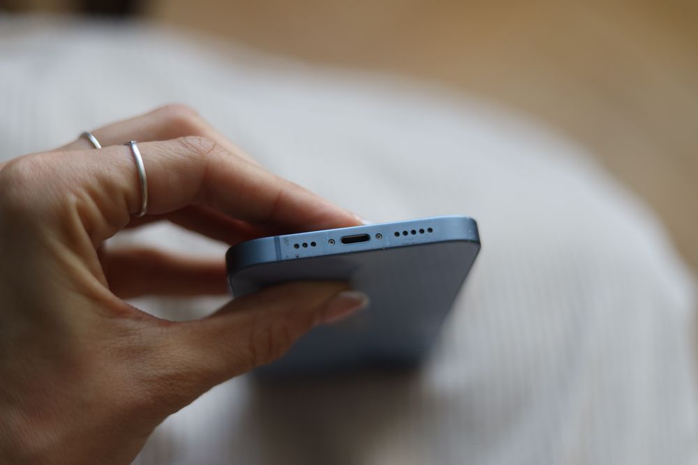 IPhone 14 w dobrym stanie
